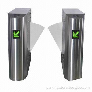 Wing Gate with LED Arrow